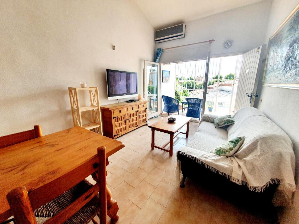 Bonita Casa Con Terraza Y Patio Empuriabrava Exterior photo